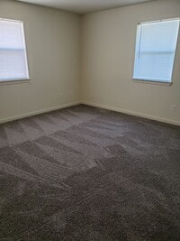 Building Photo - October Move In