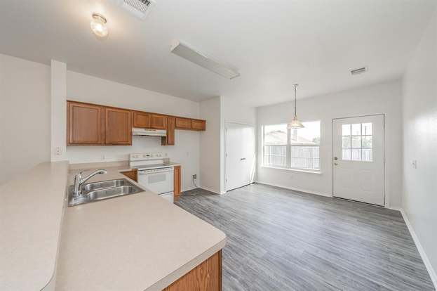 Building Photo - 703 Donny Brook Dr