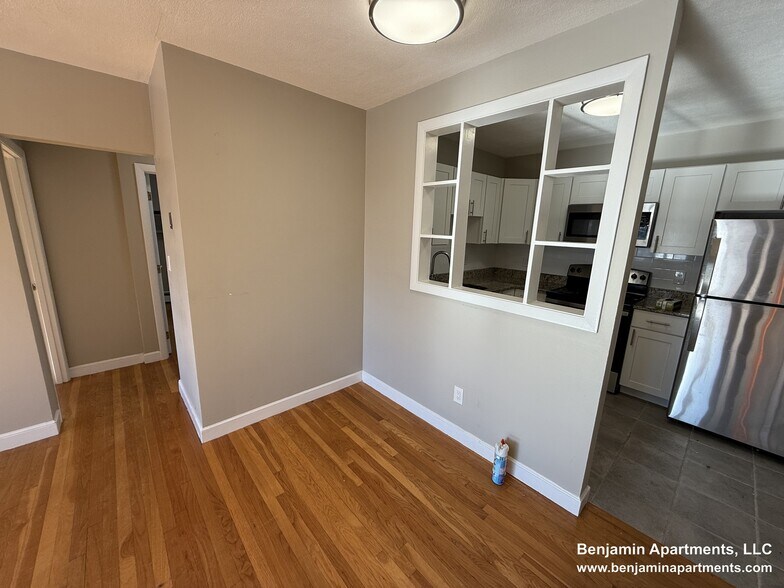 Building Photo - 274 Grove St