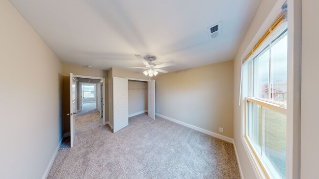 Building Photo - 2075 Ireland Wy