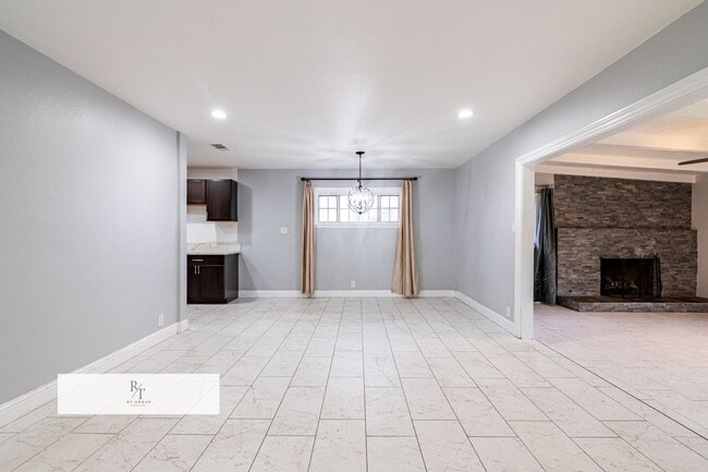 Building Photo - Bright & Spacious Single-Story 4-Bedroom Home in La Mirada – Open Layout