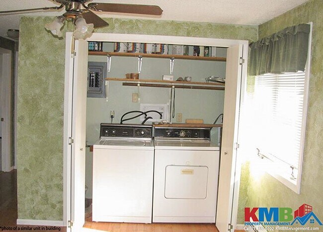 Building Photo - 126 N 2nd St