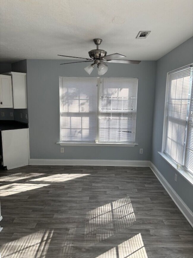 Building Photo - Spacious 4BR North Augusta Rental – Move-I...