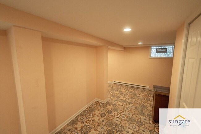 Building Photo - 7023 Deerfield Rd