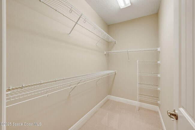 Building Photo - 2810 Amethyst Way