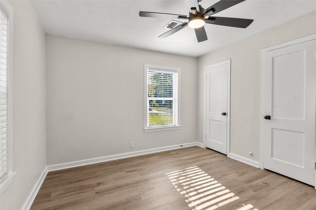 Building Photo - 3811 Luca St