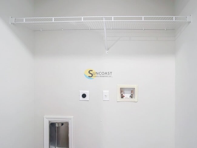 Building Photo - 8013 SW Hwy 484