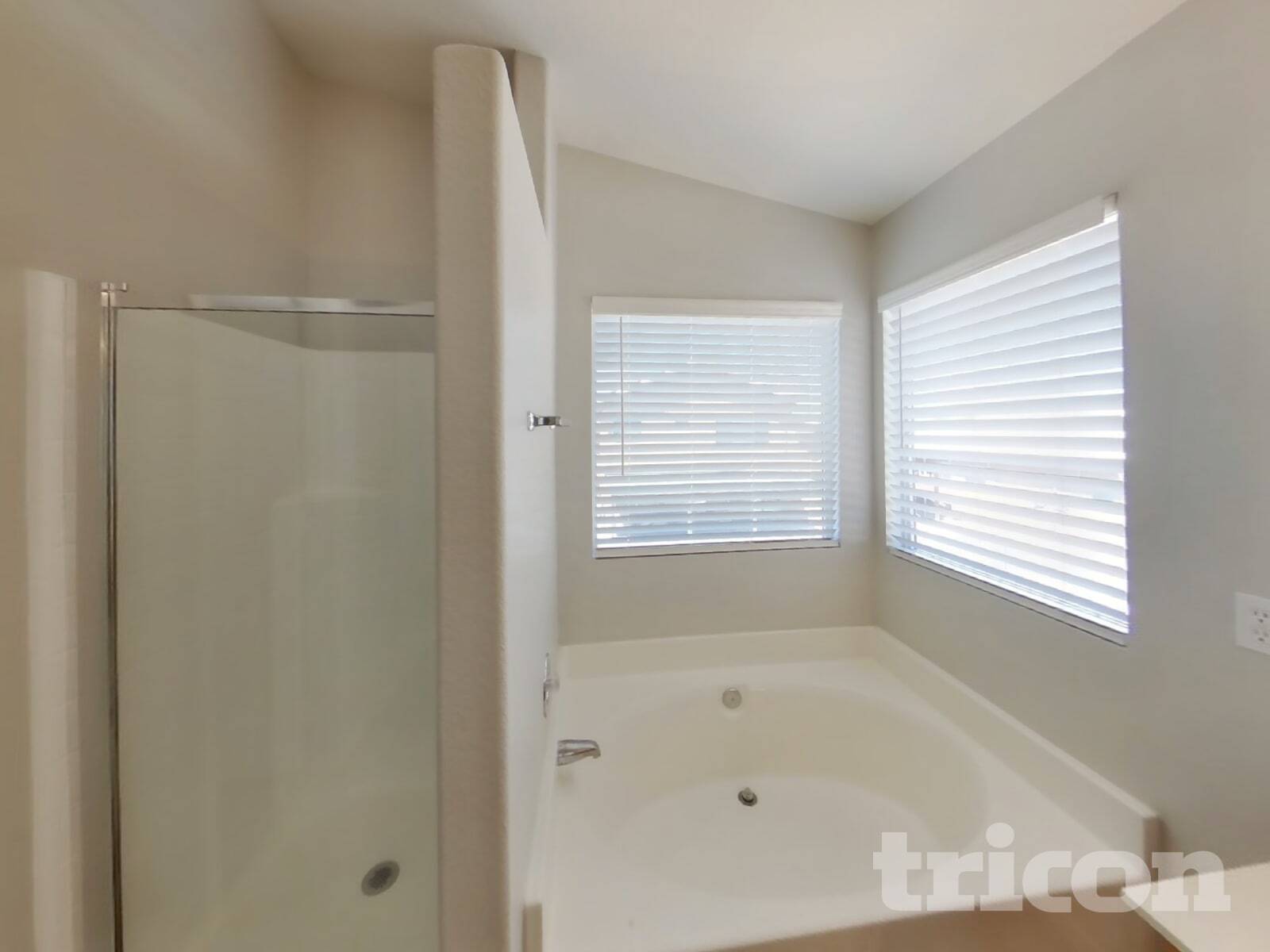 Building Photo - 8566 W Denton Ln