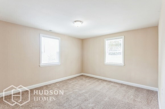 Building Photo - AVAILABLE NOW! - 1010 Dartmouth Rd, Baltim...