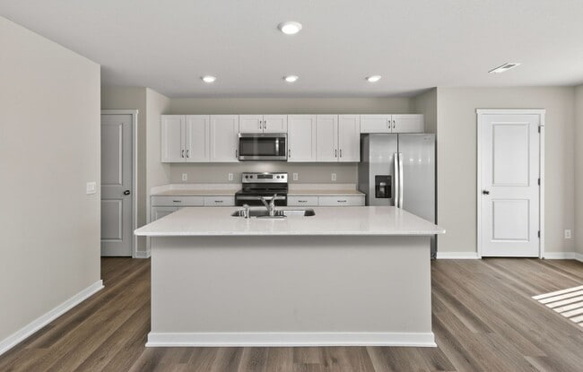 Building Photo - MODERN COMFORT!! 3 Bedroom, 3 Bathroom Townhome in Urbandale!
