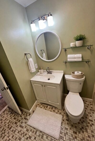 Building Photo - 7 Arapahoe Dr