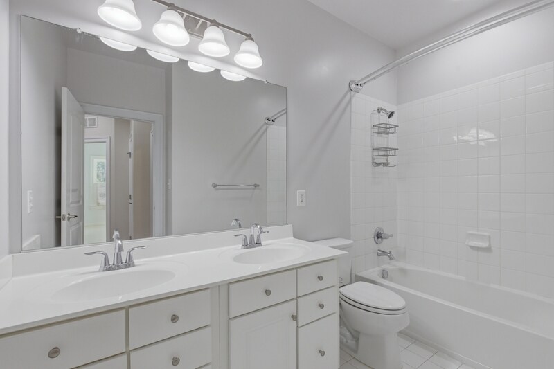 Building Photo - 15816 Swanscombe Lp