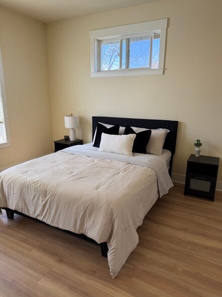 Building Photo - 804 Kite Ln