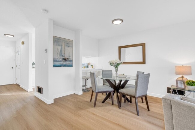 Building Photo - 258 Ventura Ave