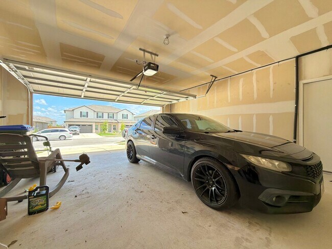 Building Photo - 14812 Afleet Alex St