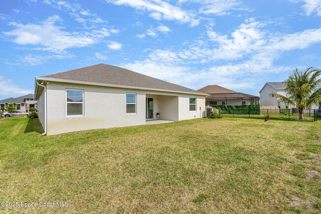 Building Photo - 3520 Rixford Way