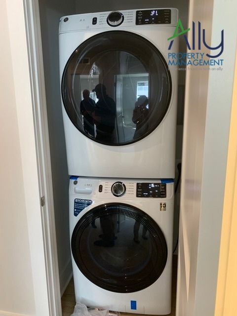 Building Photo - 822 Wesley Ln