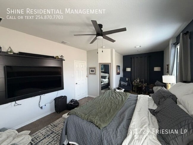 Building Photo - 1729 Friesian Lp