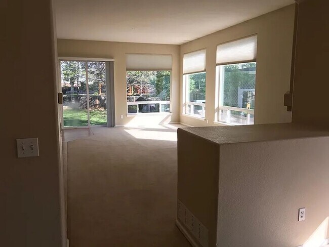 Building Photo - 4285 Nelson Dr