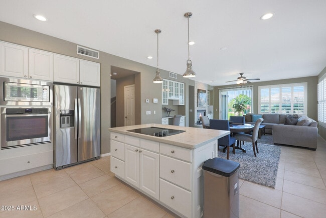 Building Photo - 1740 W Bartlett Way