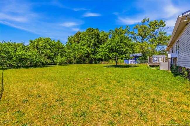 Building Photo - 105 Valley Forge Way N