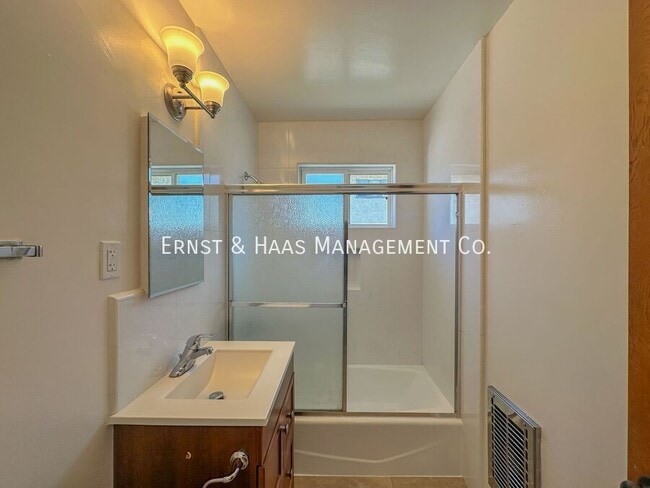 Building Photo - 6576 Falcon Ave