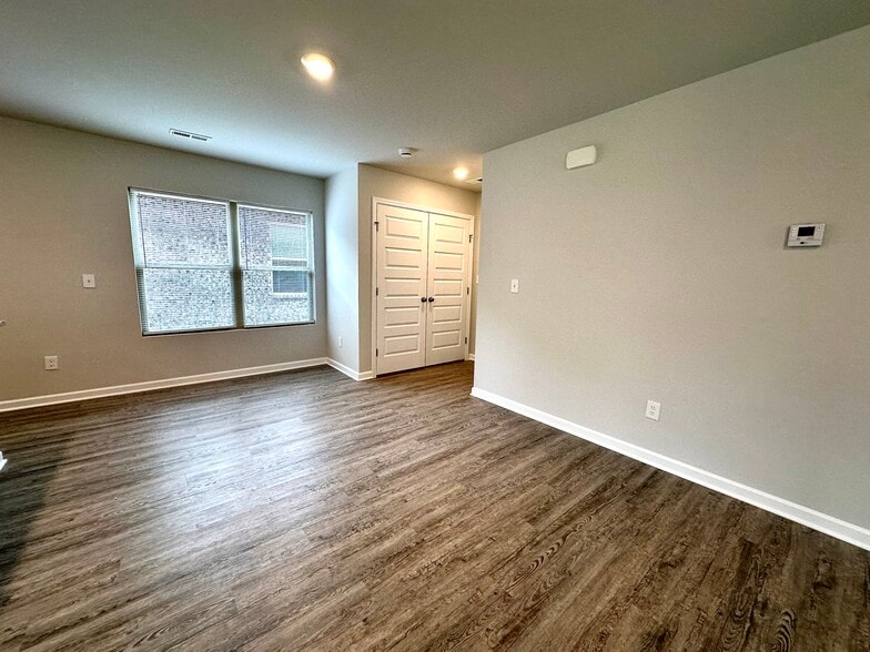 Building Photo - 14709 Ravenel Dr