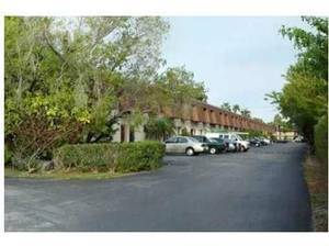 Building Photo - 15389 S Dixie Hwy