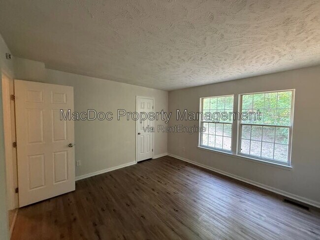 Building Photo - 11304 Springfield Dr