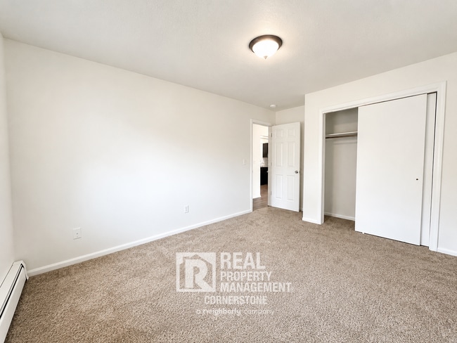 Building Photo - Budget-Friendly Comfort | 2-Bedroom with Updated Kitchen & Heat Included