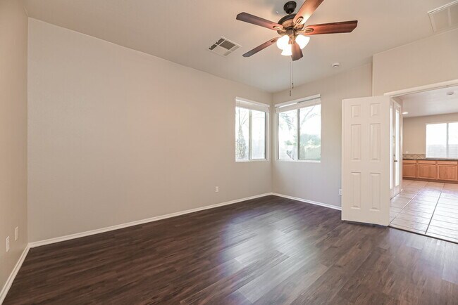 Building Photo - 9048 Blue Raven Ave