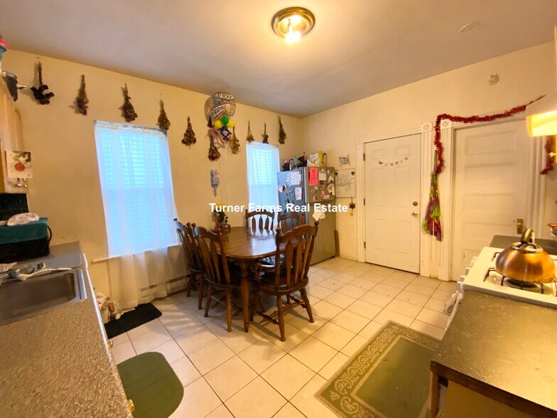 Building Photo - 34 Darling St