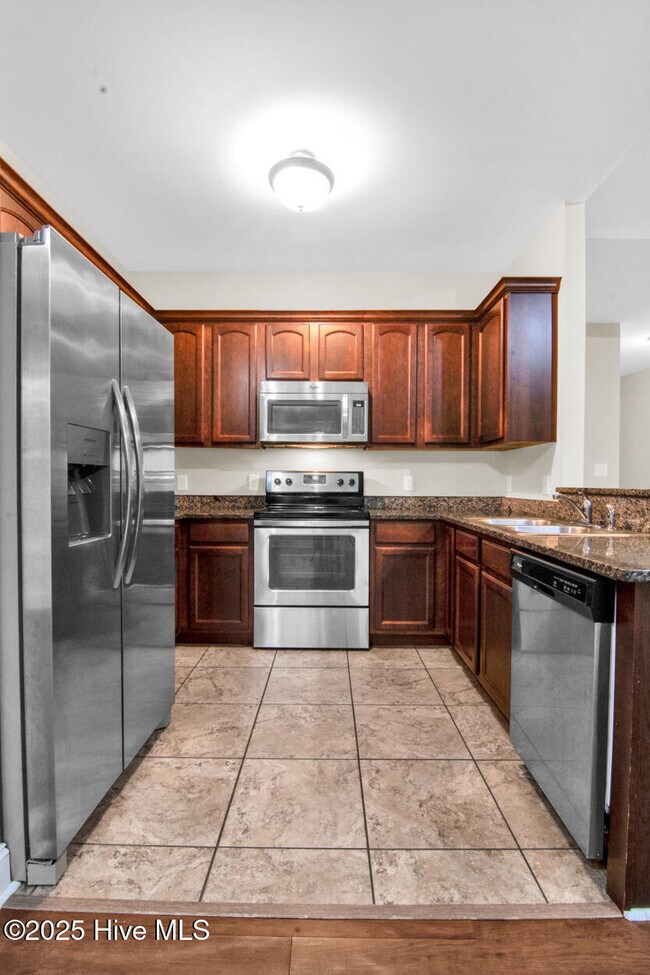 Building Photo - 102 Conley Hills Dr