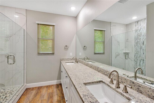 Building Photo - 1604 Rowland Dr