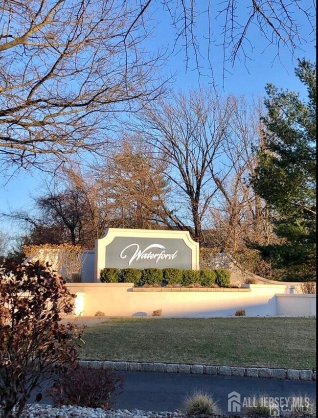 Building Photo - 1238 Waterford Dr