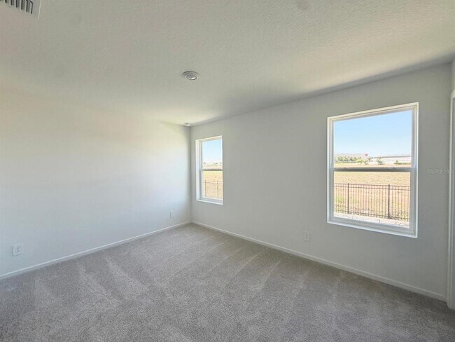 Building Photo - 836 Lynx St