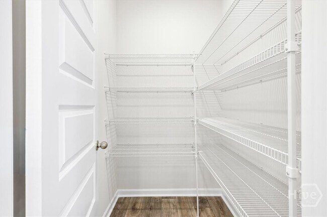 Building Photo - 142 Bottlebrush Dr