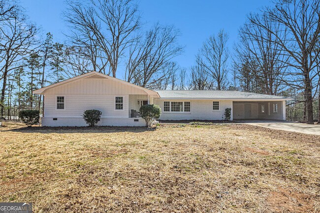 Building Photo - 9640 Cedar Grove Rd