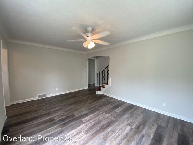 Building Photo - 3 br, 1 bath House - 19601 Sunset Dr