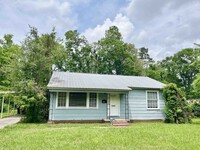 Building Photo - 10363 White Oak Dr