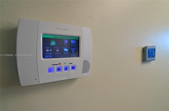 Building Photo - 2935 NE 163rd St