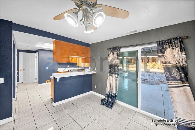 Building Photo - 1300 Mt Diablo St