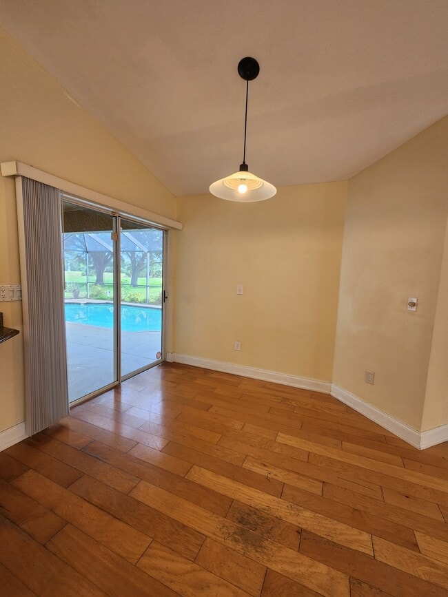 Building Photo - 12796 Vista Pine Cir