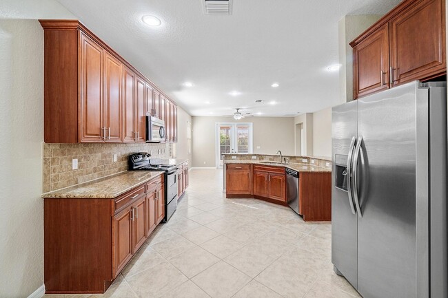 Building Photo - 10636 Ivanhoe Ln