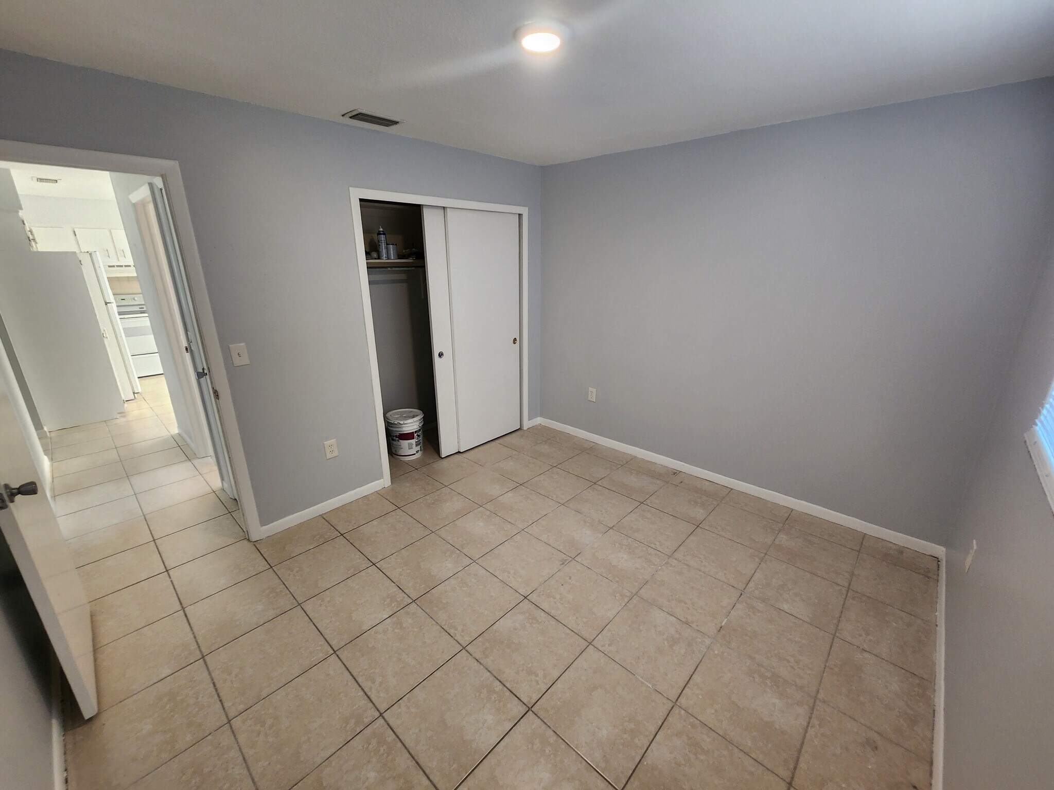 Building Photo - 4851 Euclid Ave