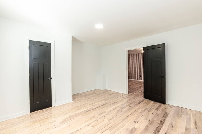 Building Photo - Two Bedroom Home