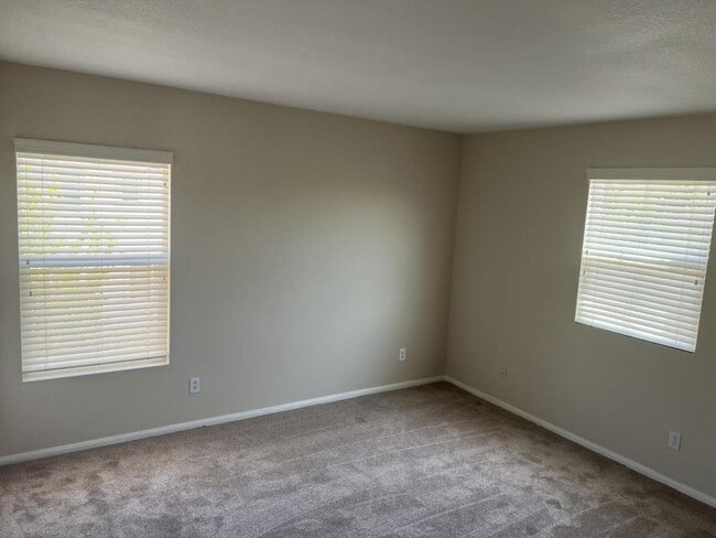Building Photo - 27749 Hackberry St