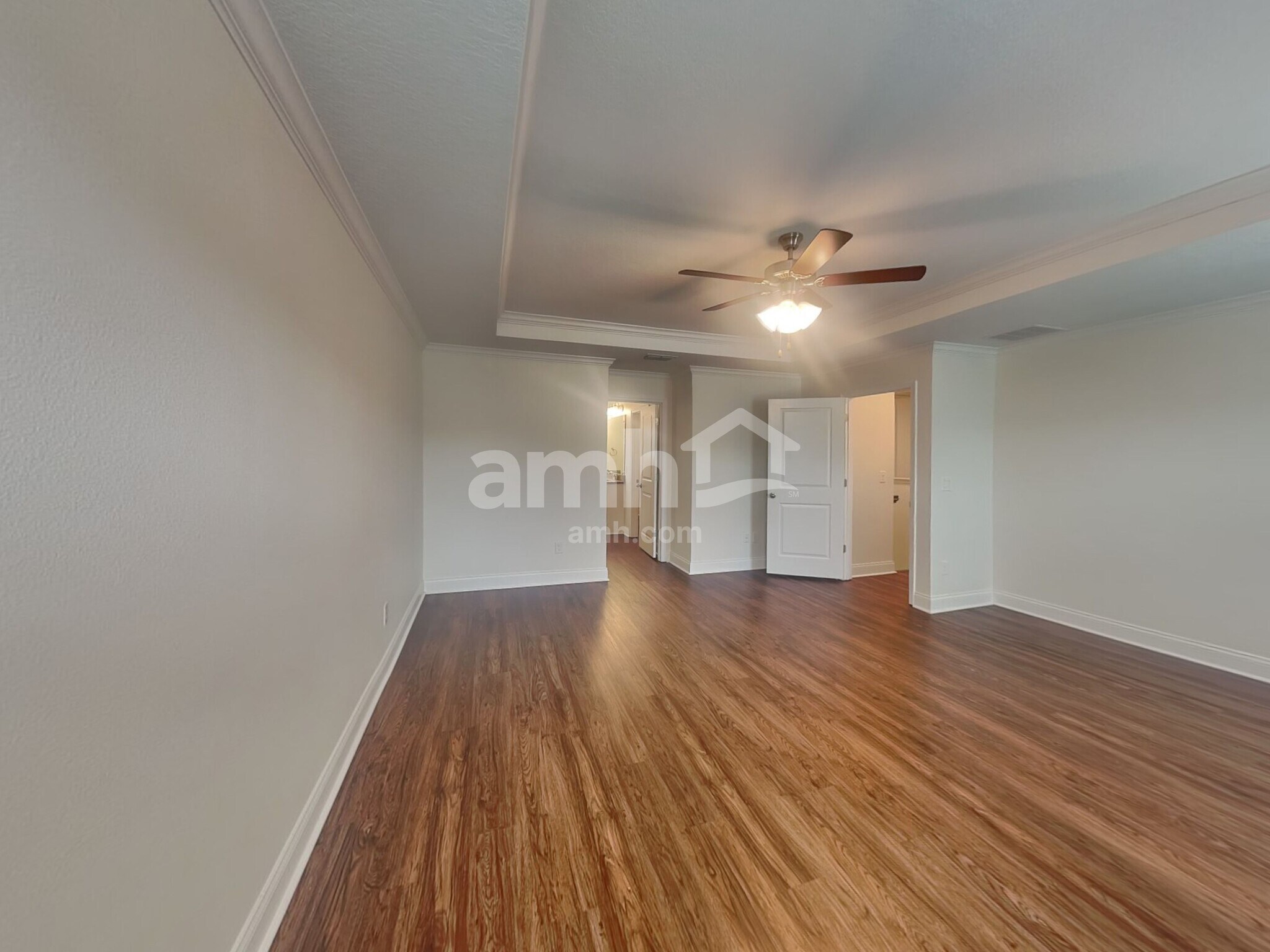 Building Photo - 1353 Mount Logan Dr