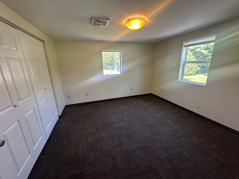 Building Photo - 2540 US-202