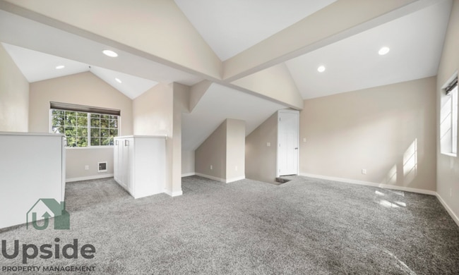 Building Photo - 3610 E Funk Ave